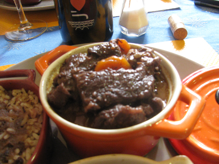 Photo d'une assiete de gardiane de taureau